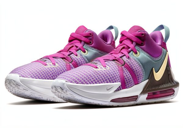 Nike Men's Basketball Shoes Lightweight Max Air and Fuchsia Dream-3