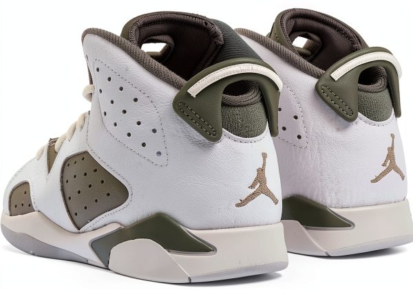 Nike Boys Jordan 6 Retro PS Basketball Shoes for Kids-1